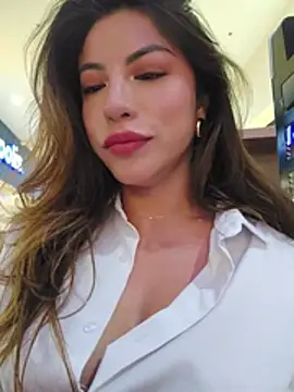 Karen_San_Miguel Show in webcam