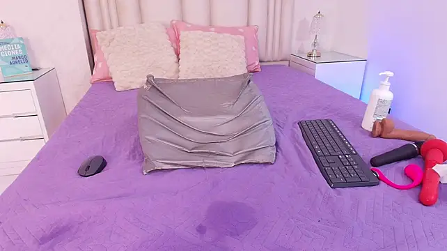 XXX chat uživo modela alanarose18