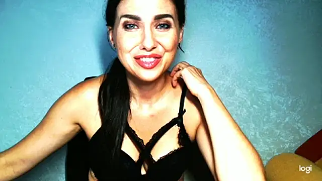 XXX chat uživo modela YadillsLucky