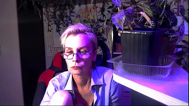 HelgaHimmell's Live XXX Chat