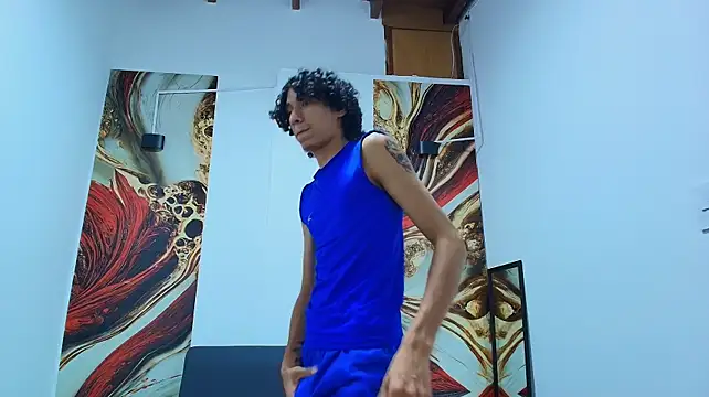 simondwayne Adlı Modelin Canlı XXX Sohbeti