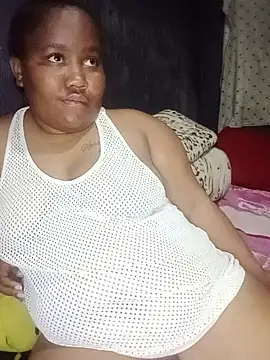 ChubbyMidgetxxx19 XXX чат на живо