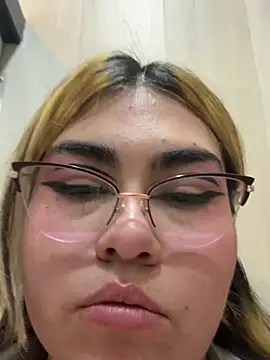 straberryftgirln Webbikameraesitys