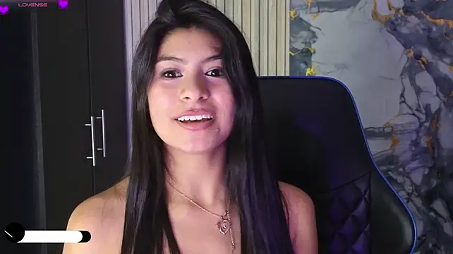 LissaWiild Chat XXX in diretta