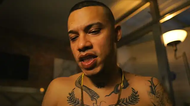 AlphaMasterXxx 现场XXX聊天