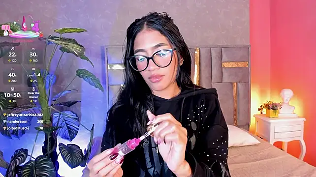 Chat +18 de Tyla_Ks ao vivo