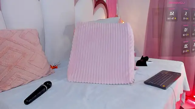 Chat +18 de AriaCush ao vivo