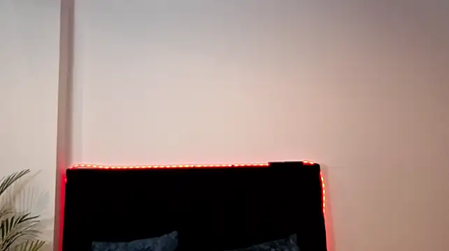 Czat XXX na żywo – Noha-Wolf