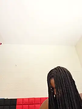 ShantelSexyYoungMilfie Webcam-Show