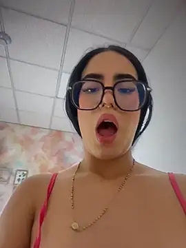 TopDollXXX XXX чат на живо