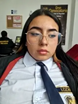 Angela__05 élő XXX-chatje
