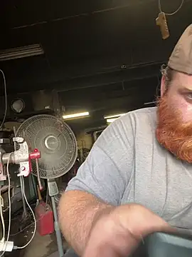 Bigfarmdaddy69's Webcam Show