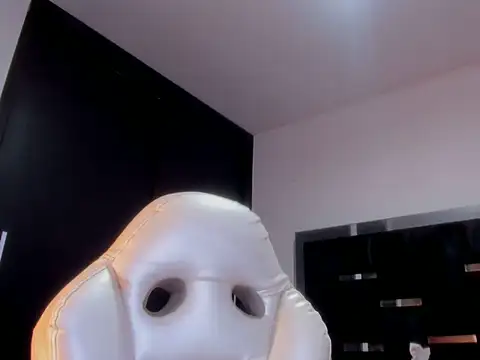 XXX chat uživo modela Miranda_bigcock3