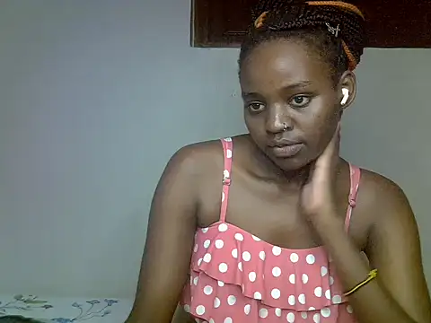 Sweet_smiles2 Adlı Modelin Canlı XXX Sohbeti