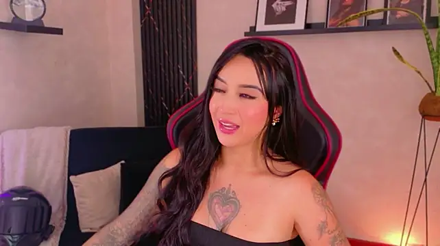 EmmyEvans1 Chat XXX live