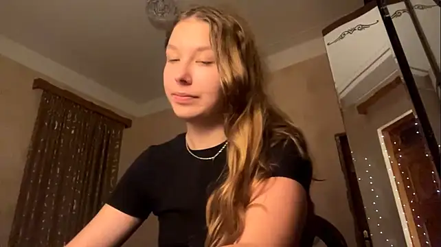 TarenOgilvie Live XXX-chat