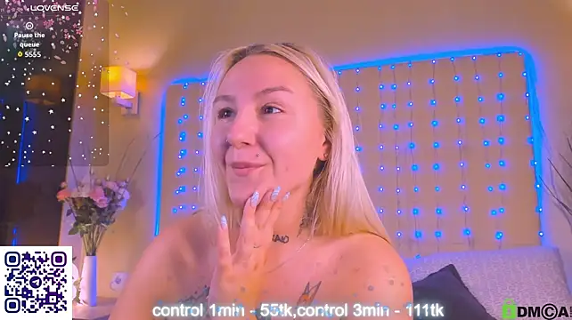 Debbie_Taylor Adlı Modelin Web Kamerası Şovu