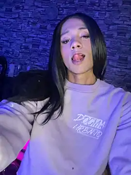 L4yl4 Show in webcam