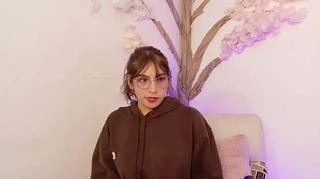 Ashlyvaldes XXX чат на живо
