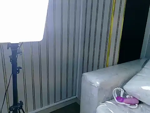 Sarai_Honeey's Live XXX Chat