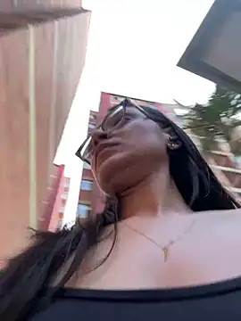 Gia_Mazzon Adlı Modelin Canlı XXX Sohbeti