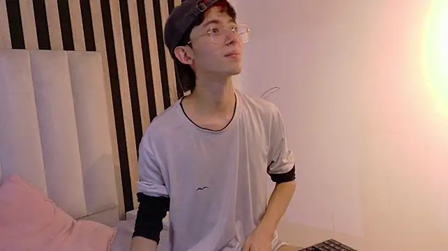 Twink_Sebas7 – Naživo XXX chat