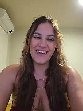 MiaRides19 Adlı Modelin Canlı XXX Sohbeti