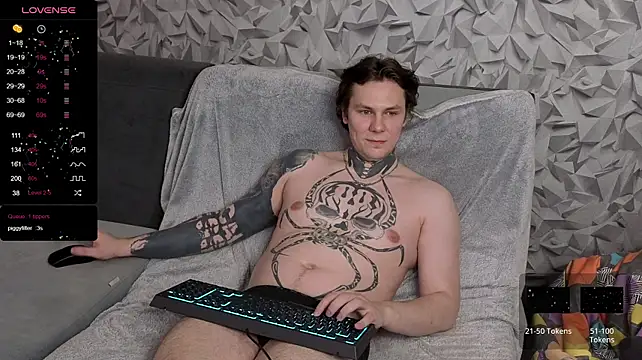 Show modela Lechery_boy na web-kameri