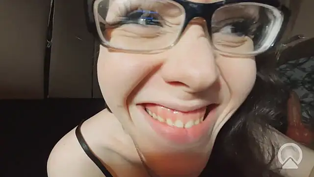צ'אט XXX בשידור חי של RachelSav