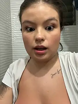 ladycharlottex XXX чат на живо