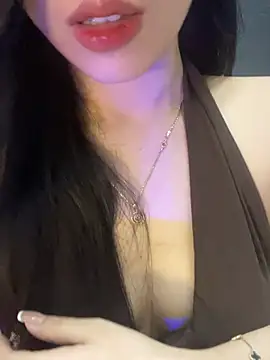 -Maya-0102 在線直播表演