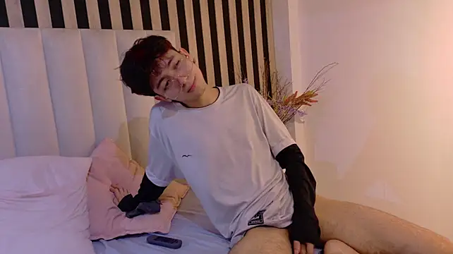 Twink_Sebas7 – Naživo XXX chat