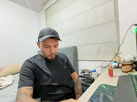 Maximo_Garcia17 Шоу с уебкамера