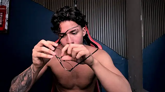 Axxel_Muscle live XXX chat