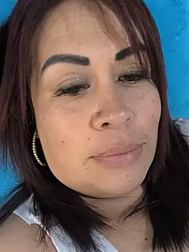 Natymendoza998 XXX чат на живо