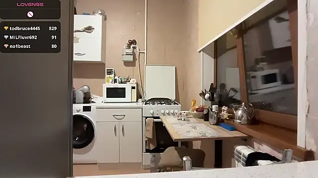 XXX chat uživo modela AngelJeni