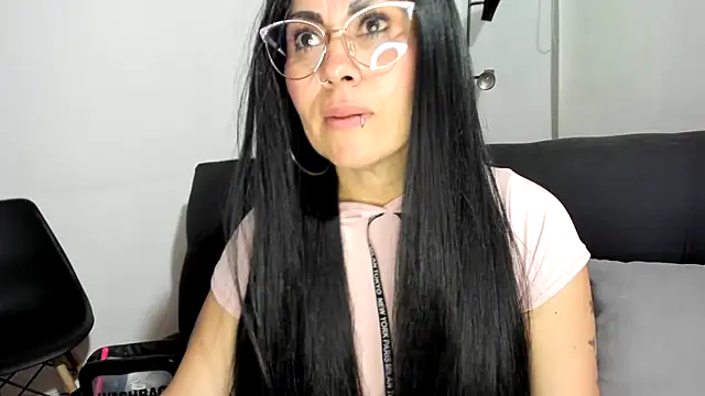 Tania_matureのライブXXXチャット