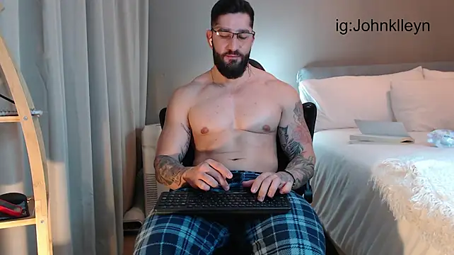 צ'אט XXX בשידור חי של jonhklleyn