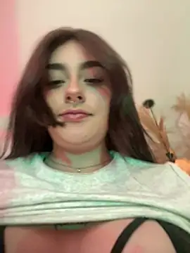 cute__cherry_ Adlı Modelin Canlı XXX Sohbeti