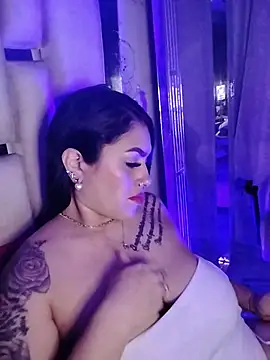 Chat XXX en directo de chelaqueen_