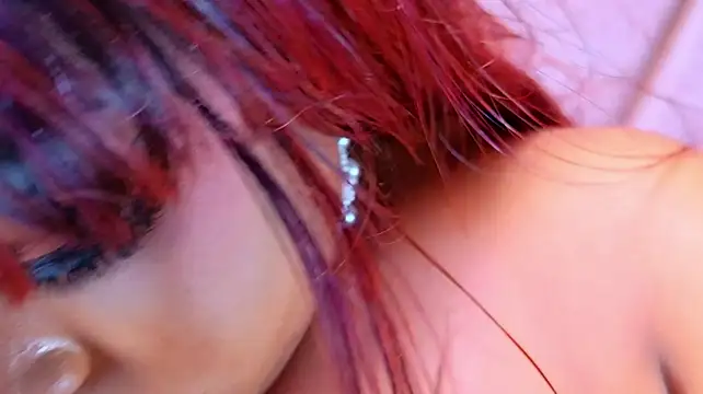 TiannahGlow 라이브 XXX 채팅