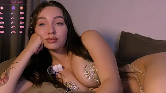 Chatroom XXX en direct de Emilia_mala