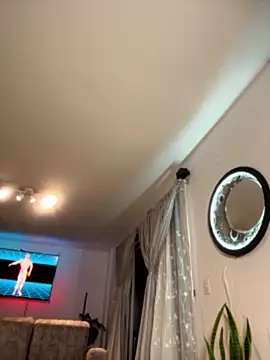 XXX chat uživo modela Frank_Farrell