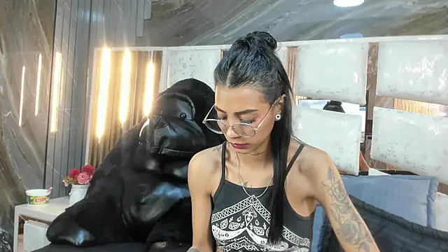KarlaSlutSkinny__ Chat XXX in diretta