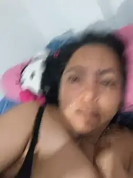 NIKOLE1301 现场XXX聊天