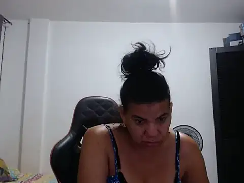 Adriana_0312 Live XXX-chat