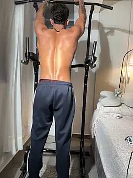 Paradise_boy__ Live XXX-chat