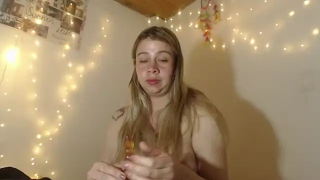 SweetSofty live XXX chat