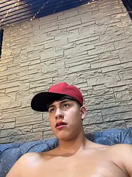 Lander_Cruz Chat XXX in diretta