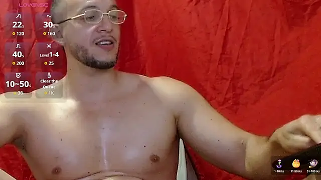 MarcusMilarc live XXX chat